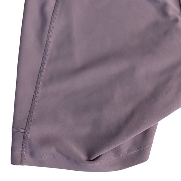 Old Navy High Rise Lavender Lilac Biker Shorts Powersoft Compression Go-Dry L - Picture 9 of 15